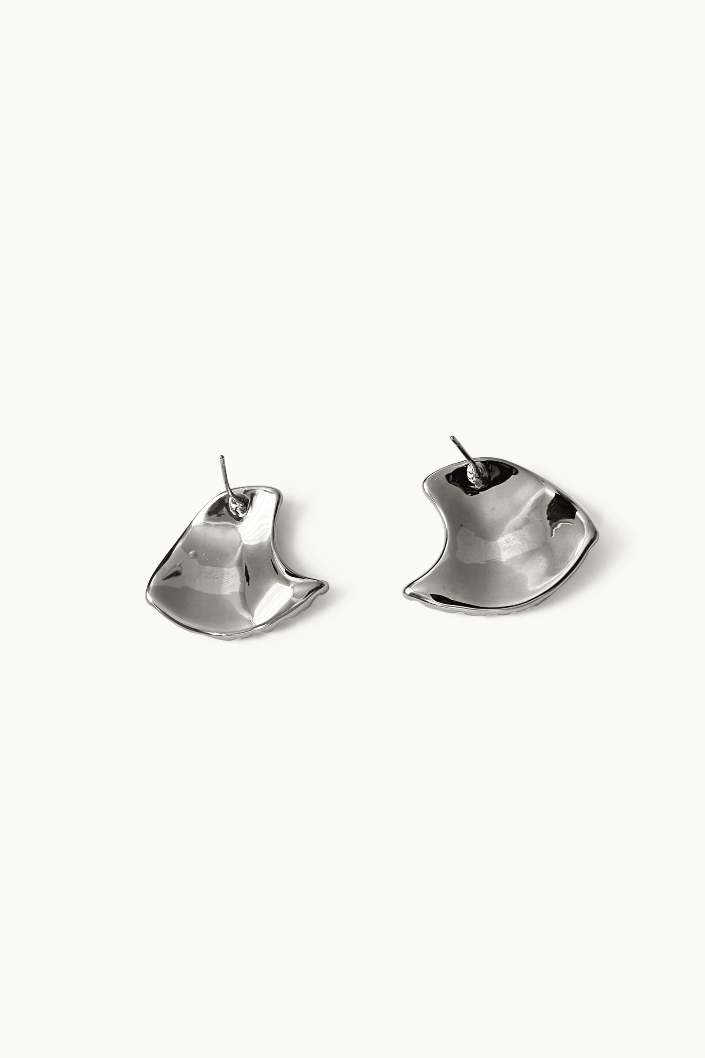 BOUCLES D'OREILLES DESIGN Coquille