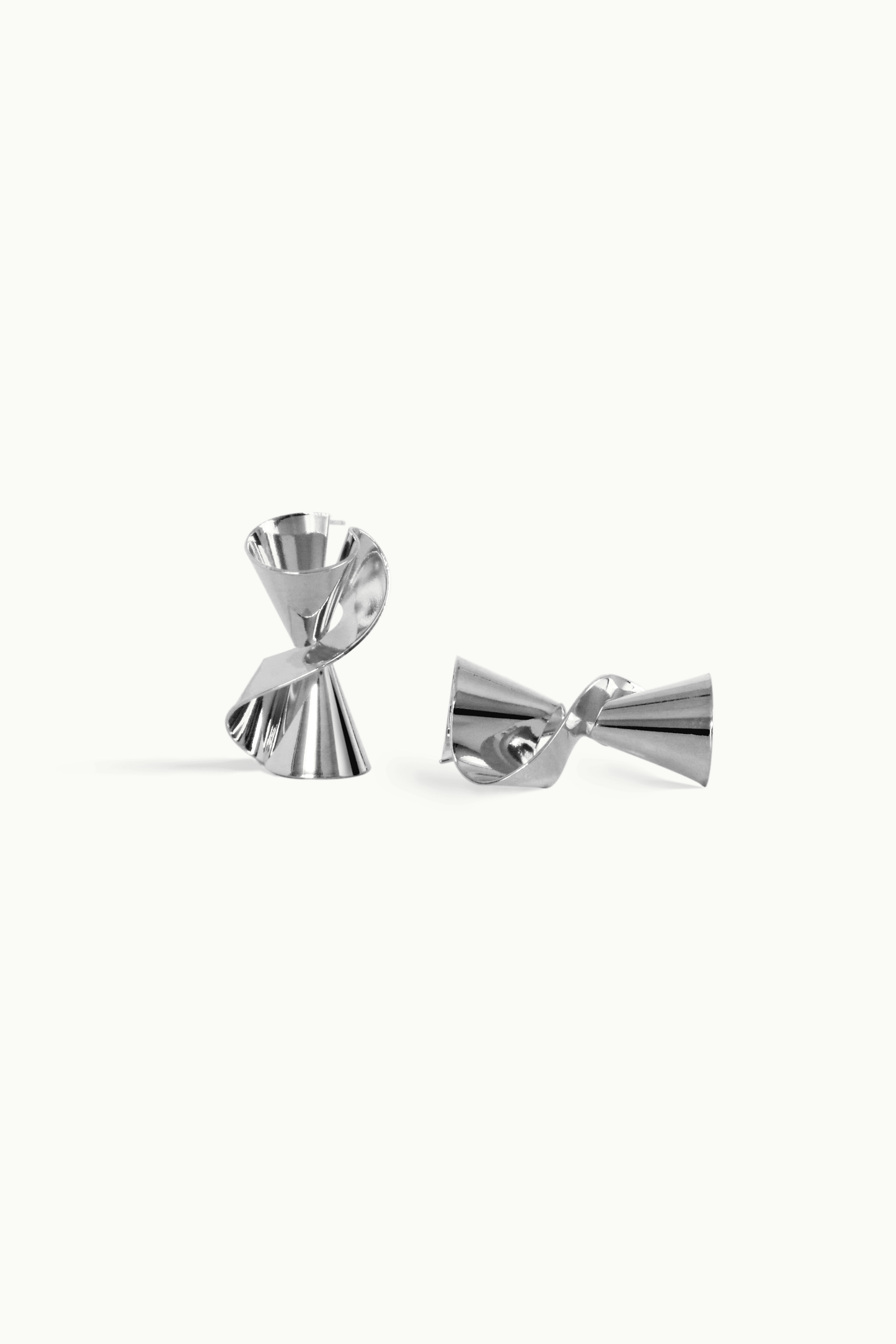 BOUCLES D'OREILLES GÉOMÉTRIQUES Infiniti