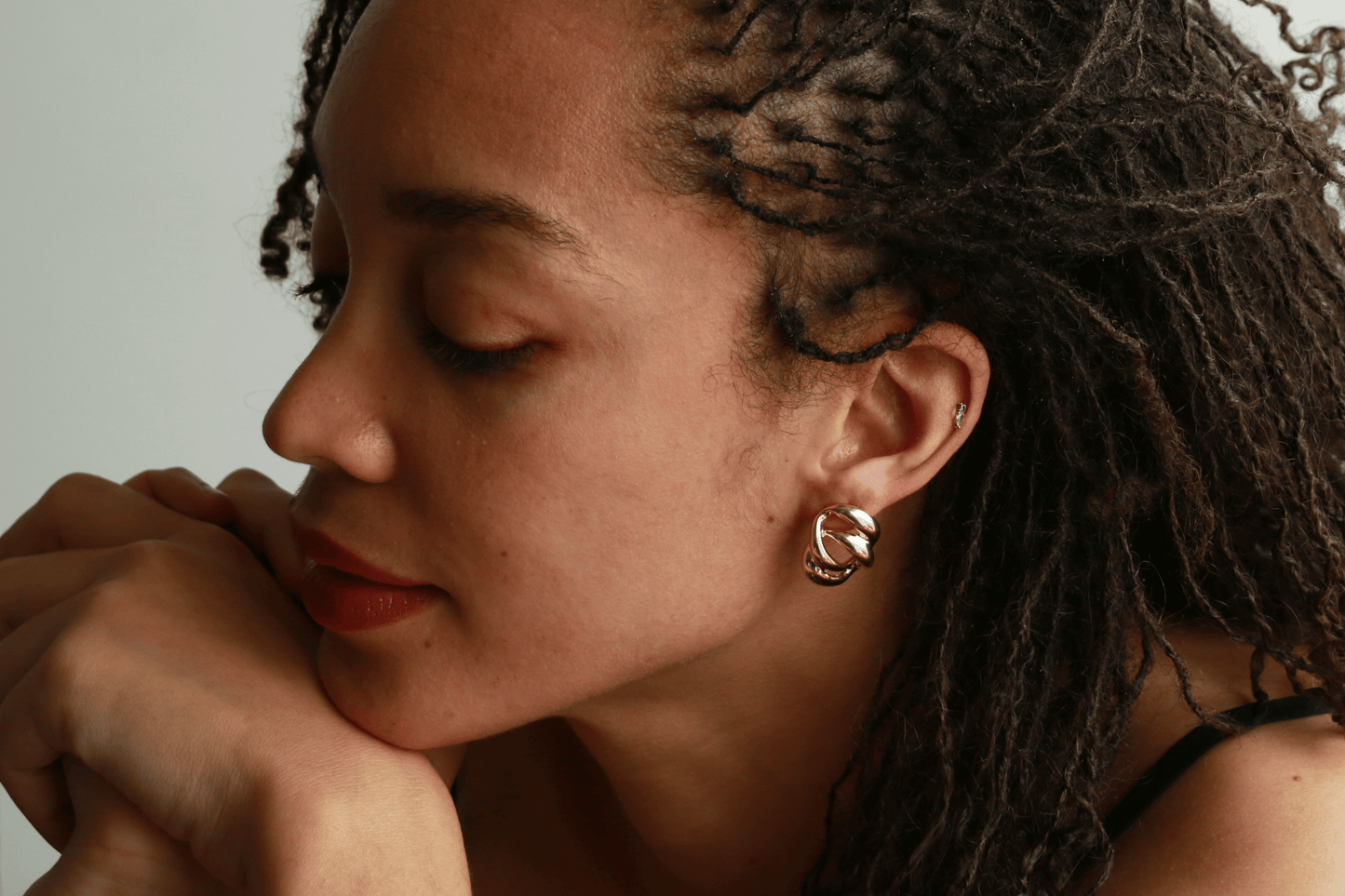 BOUCLES D’OREILLES ENTRELACÉES intercciato