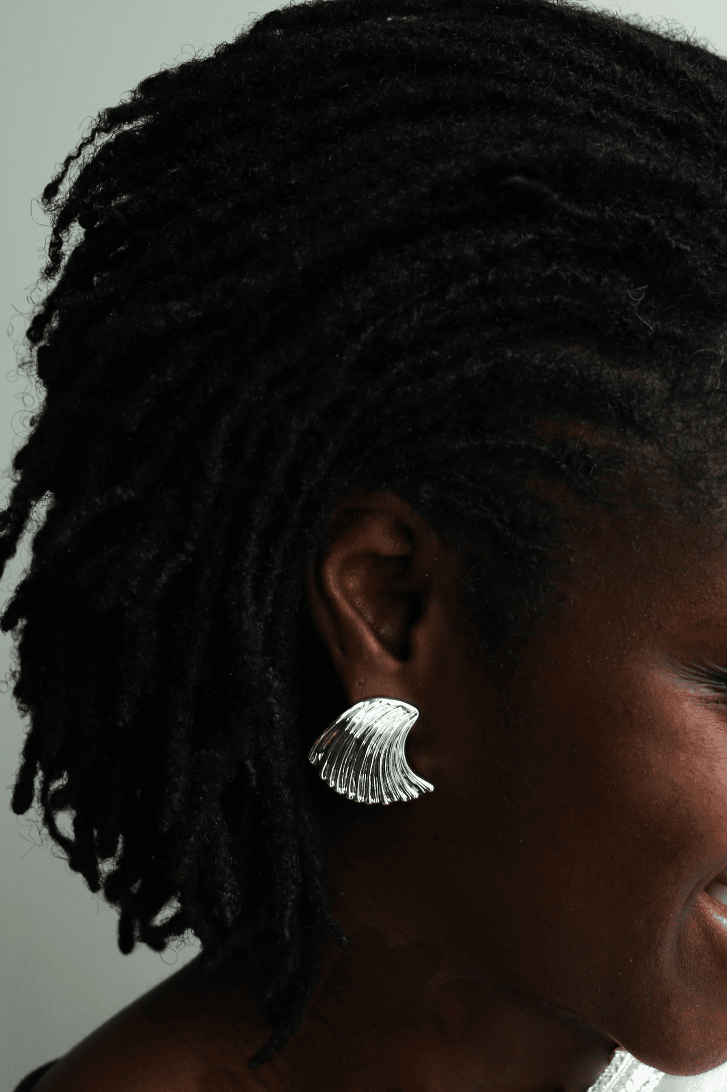 BOUCLES D'OREILLES DESIGN Coquille