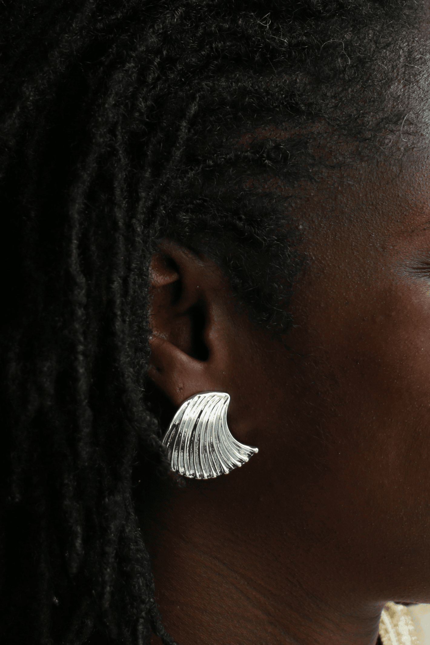 BOUCLES D'OREILLES DESIGN Coquille