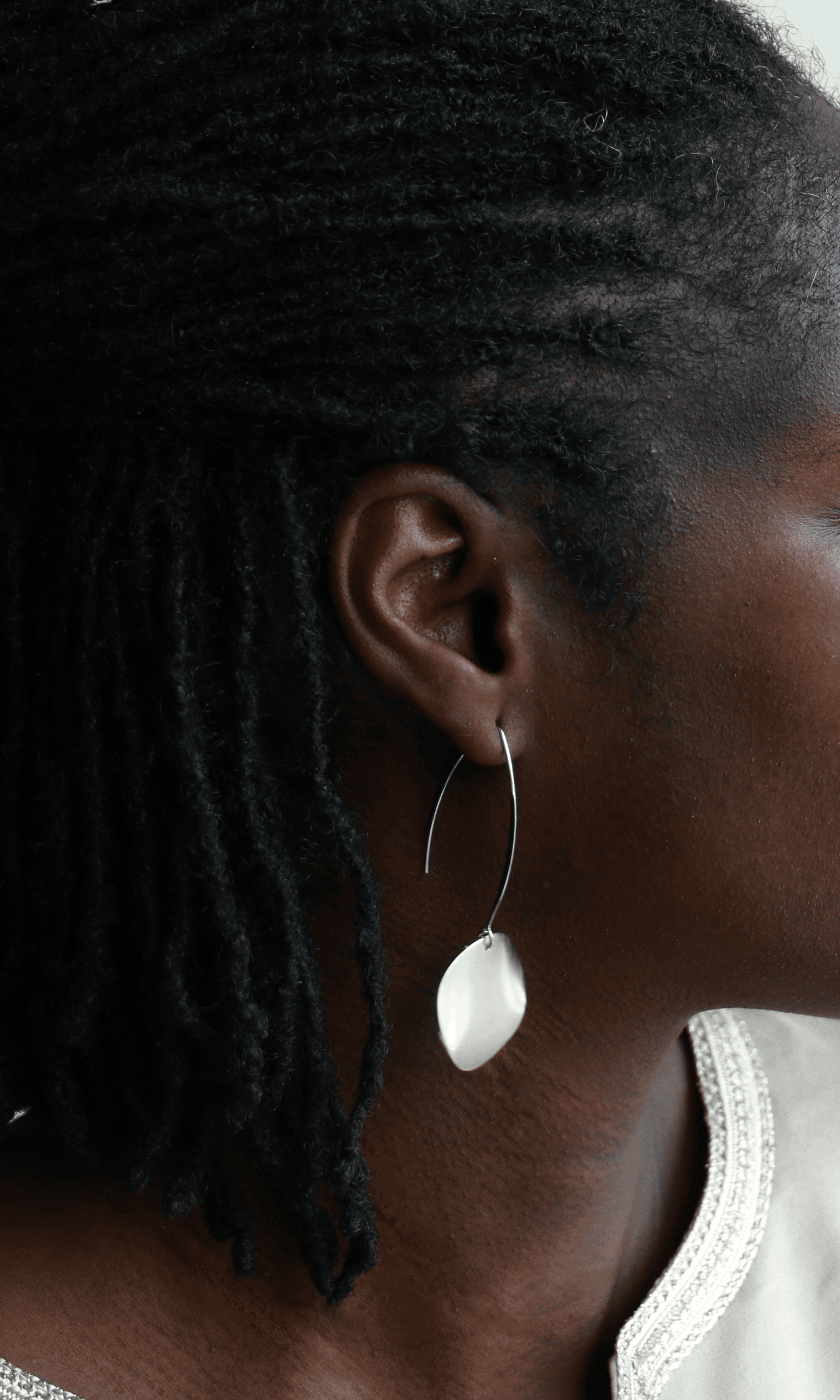 BOUCLES D’OREILLES MINIMALISTES Lune