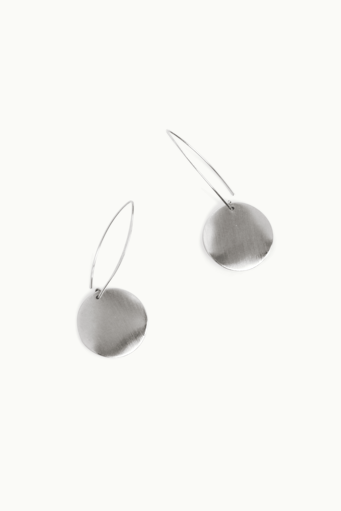 BOUCLES D’OREILLES MINIMALISTES Lune