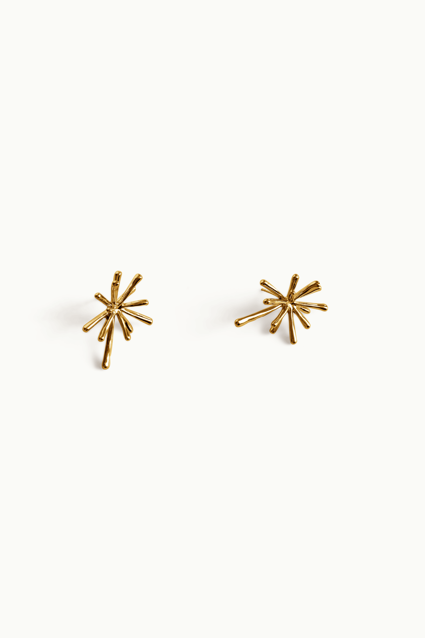BOUCLES D’OREILLES DESIGN Étoile