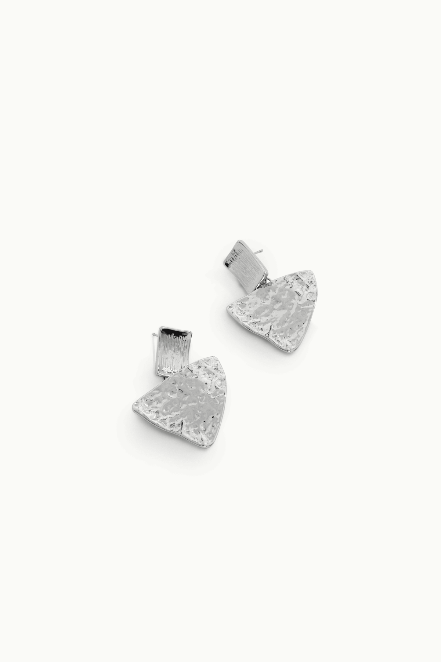 BOUCLES D'OREILLES GÉOMÉTRIQUES Vé