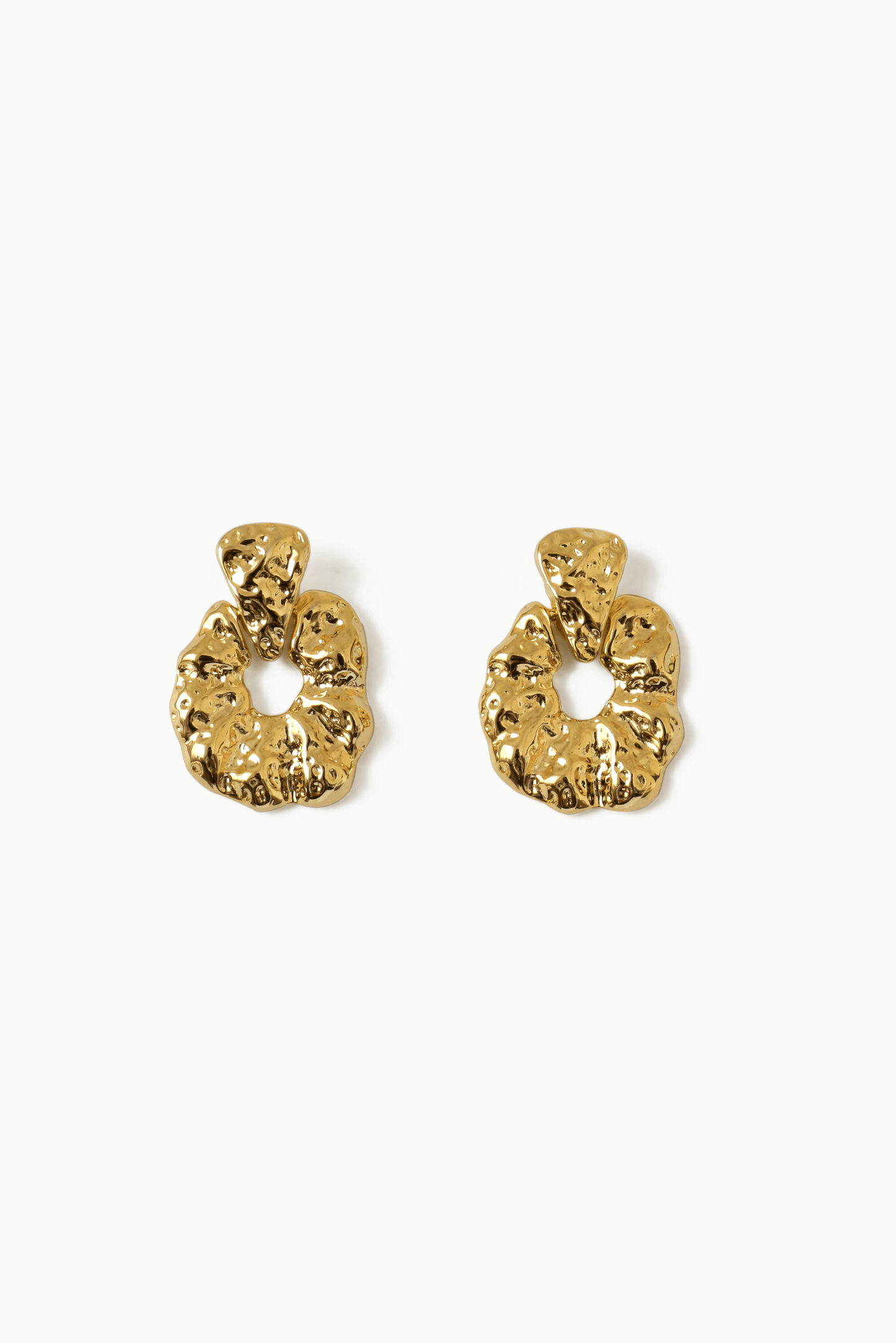 BOUCLES D’OREILLES RÉTRO 1968